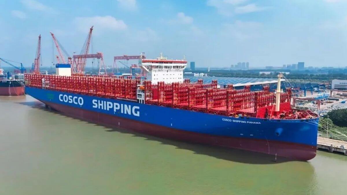 COSCO chi 2,7 tỷ USD mở rộng đội tàu container