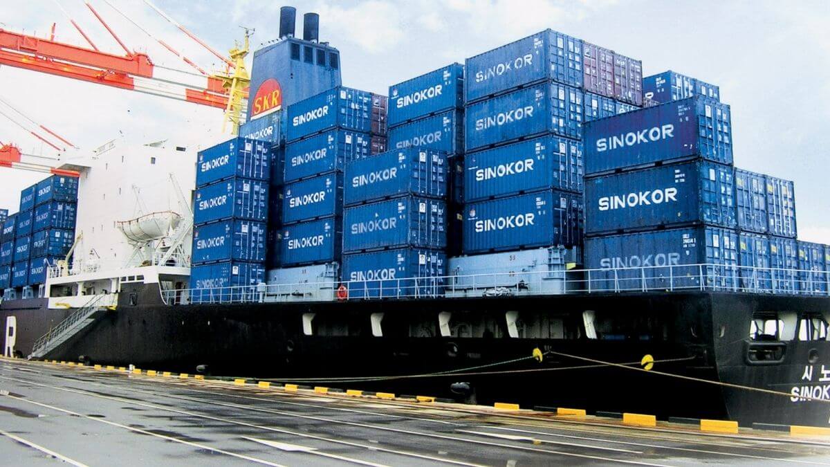 MSC đàm phán mua trọn lô 30 tàu container của Sinokor