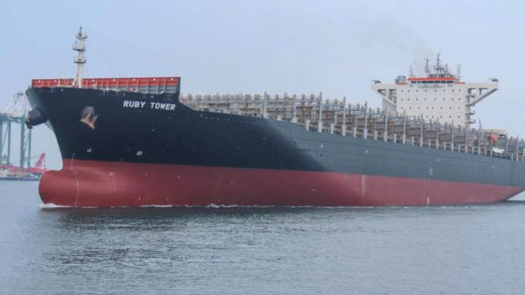 Tàu container mắc cạn, luồng cảng Mobile tê liệt nhiều giờ