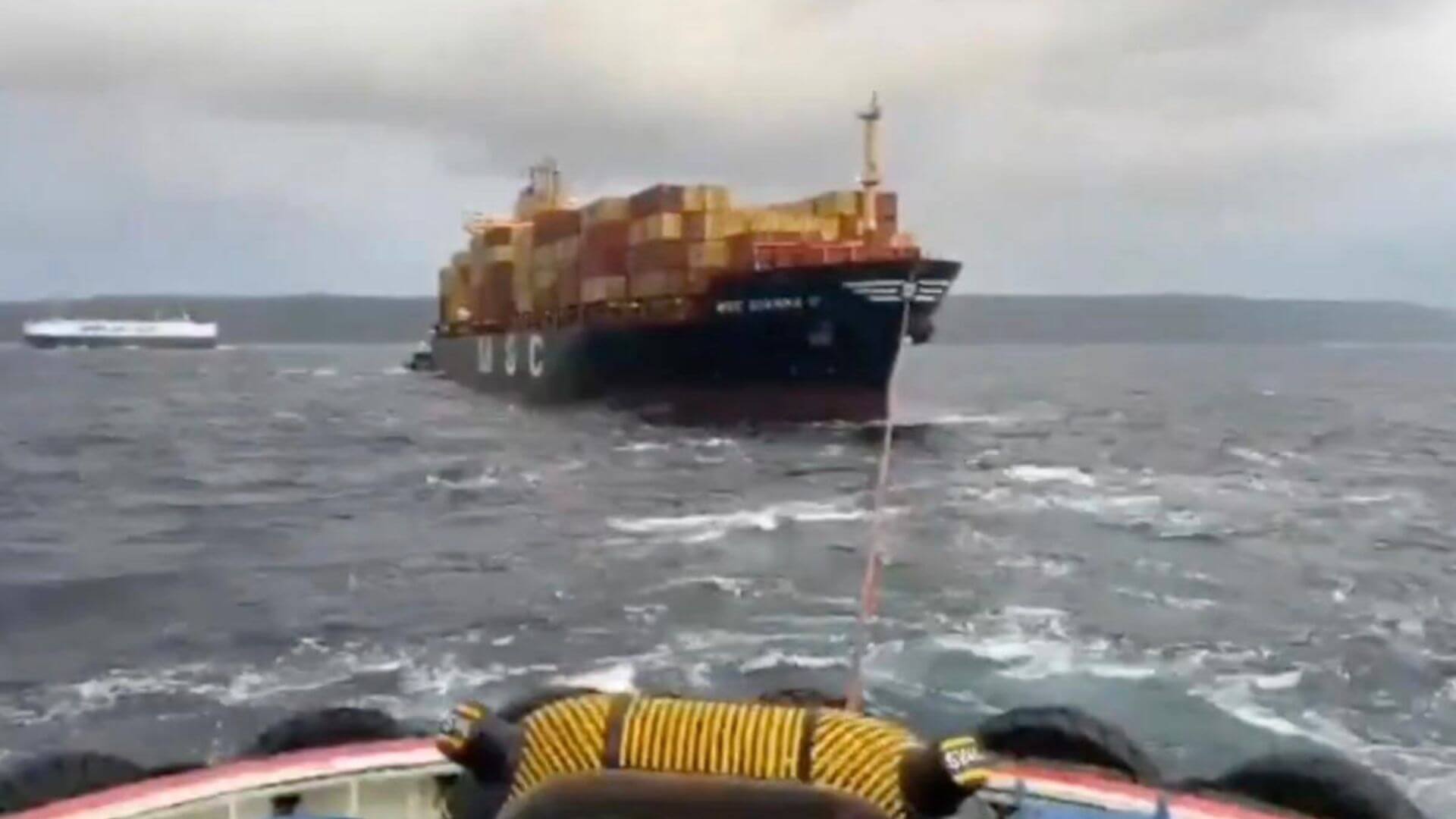 MSC GIANNA III gặp sự cố máy tại eo biển Çanakkale