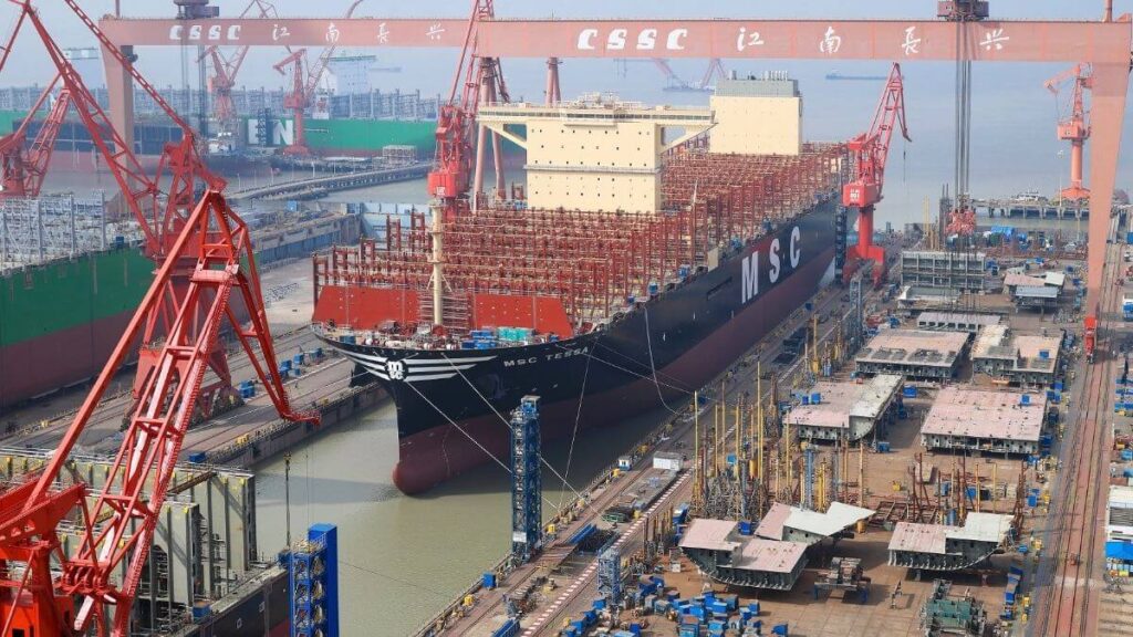 Trung Quốc giữ ngôi đầu đơn hàng đóng tàu năm 2025