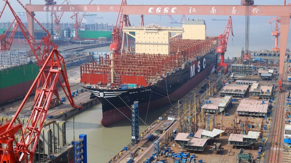 Trung Quốc giữ ngôi đầu đơn hàng đóng tàu năm 2025