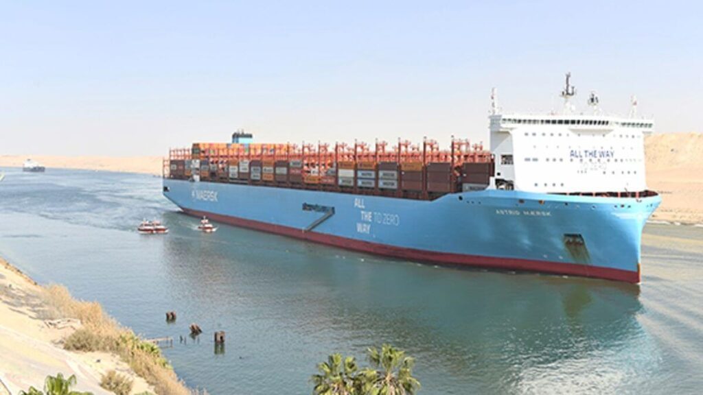 Maersk tái lập tuyến Suez bằng tàu methanol