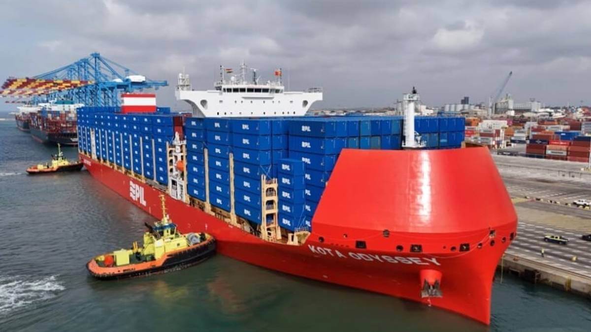 Kota Odyssey lần đầu cập cảng Biển Đỏ