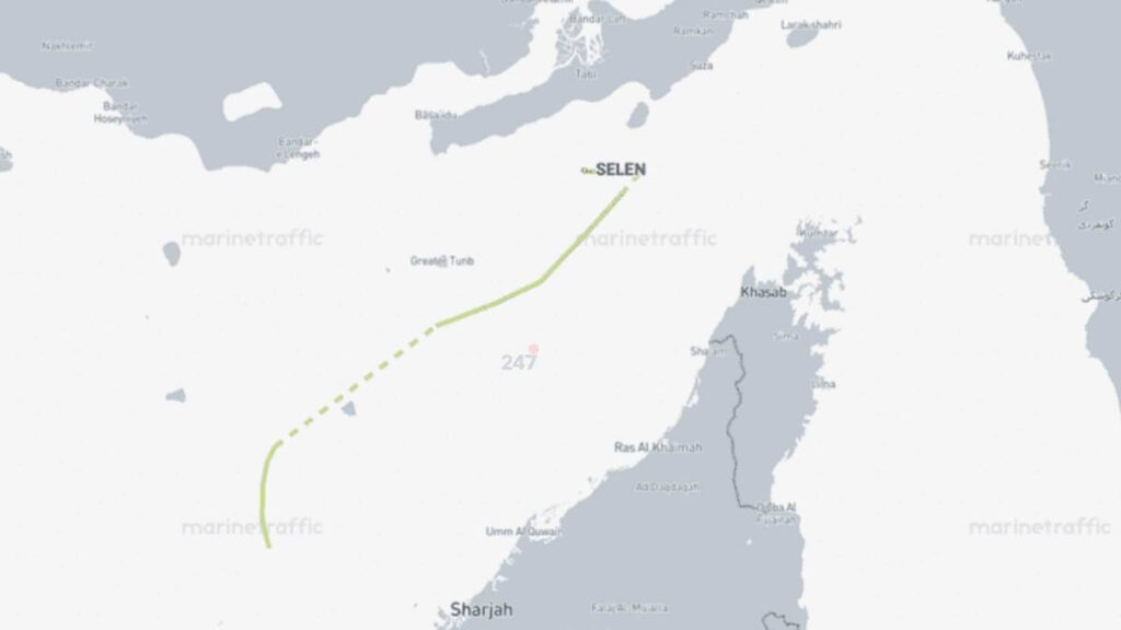 Dữ liệu AIS cho thấy tàu container SELEN quay đầu gần eo biển Hormuz do không có giấy phép quá cảnh