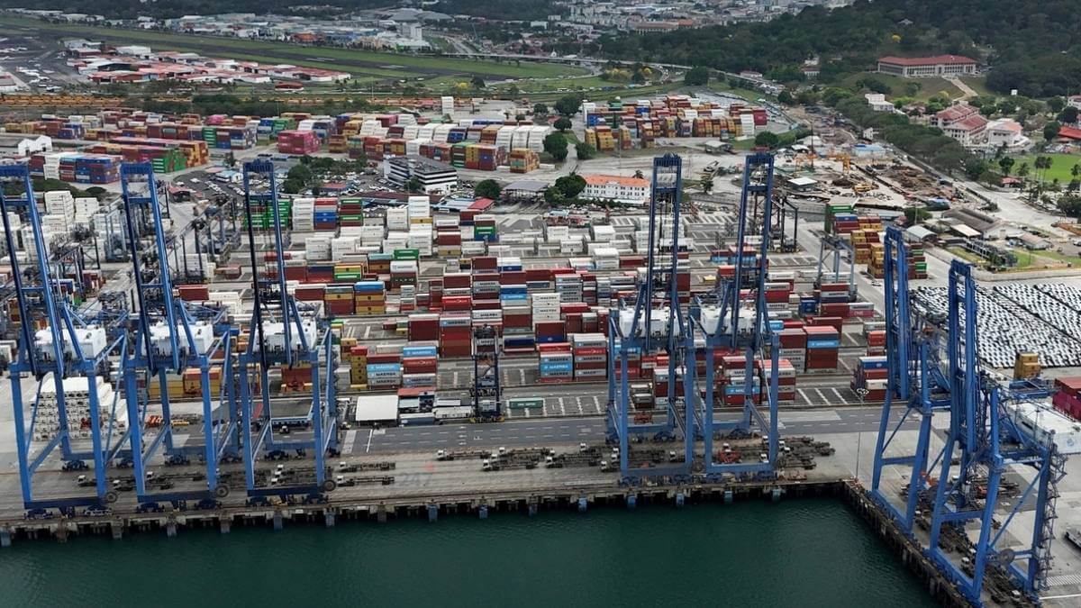 Tranh chấp cảng Panama vượt mốc 2 tỷ USD