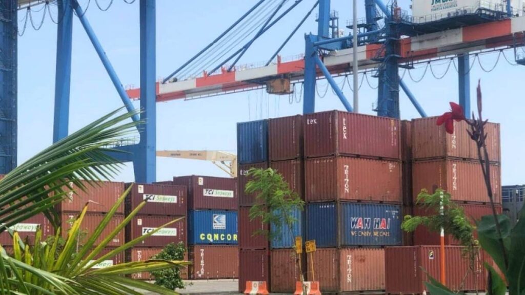 Hapag-Lloyd nâng sở hữu Baxi lên 50%