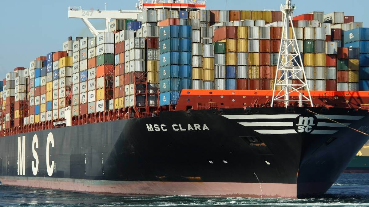 Tàu container MSC rời eo biển Hormuz sau căng thẳng Mỹ–Iran, giảm tắc nghẽn vận tải biển