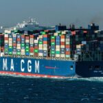 Tàu container CMA CGM trên tuyến vận tải quốc tế giữa khủng hoảng Biển Đỏ và kênh đào Suez