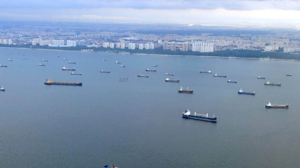 Indonesia rút đề xuất thu phí eo Malacca