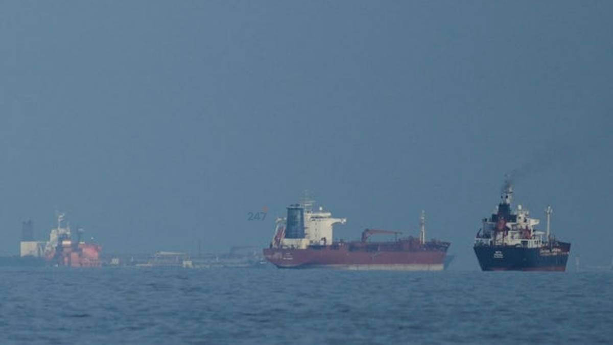 UAE rời OPEC trong bối cảnh eo biển Hormuz gián đoạn vận chuyển dầu, gây biến động nguồn cung năng lượng toàn cầu