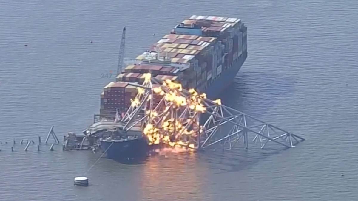 Tàu container Dali gây sập cầu Francis Scott Key tại Baltimore, liên quan vụ kiện bồi thường 350 triệu USD