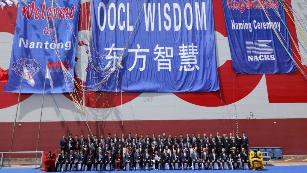 OOCL Wisdom lập kỷ lục tàu container methanol lớn nhất thế giới