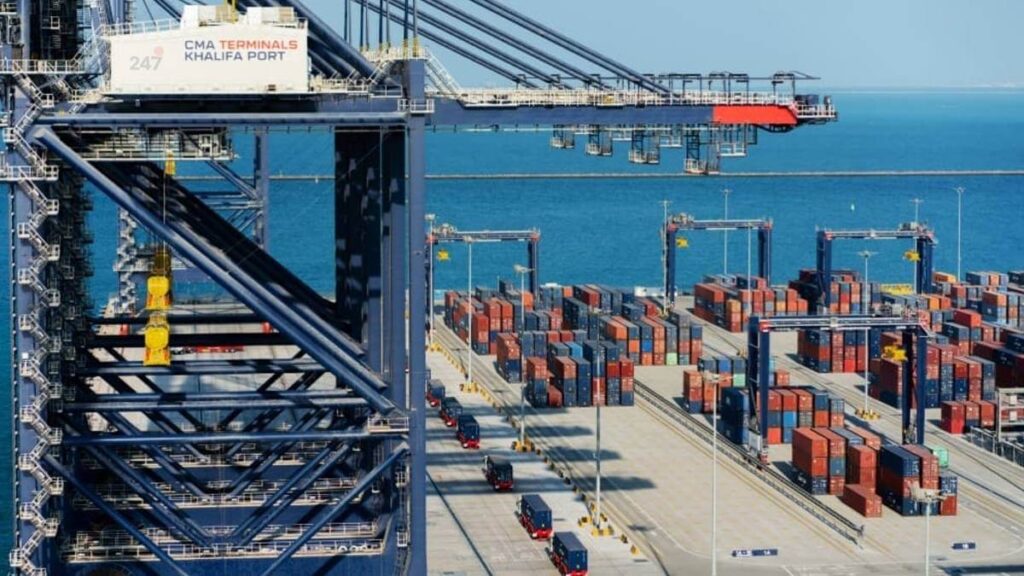 CMA CGM mở rộng mạng logistics nội địa UAE kết nối đường sắt và cảng Khalifa