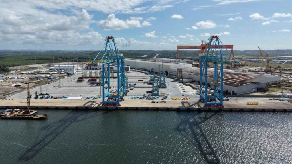 APM Terminals hoàn tất cảng container điện hóa đầu tiên tại Mỹ Latinh