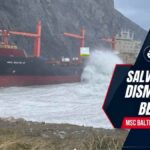 Xác tàu container MSC Baltic III trong quá trình tháo dỡ tại Canada