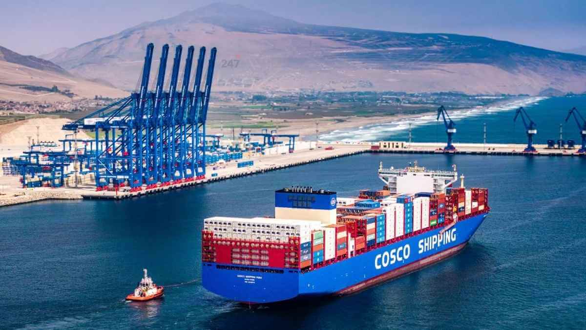 Tàu container tại cảng Chancay, Peru sau quyết định đưa cảng vào diện giám sát của cơ quan quản lý quốc gia.